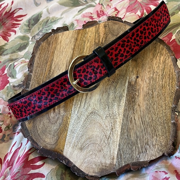 WHITHOUSE BLACKMARKET WHBM Size Small Belt Red/Black Cheetah Horsehair Leather - Picture 1 of 16